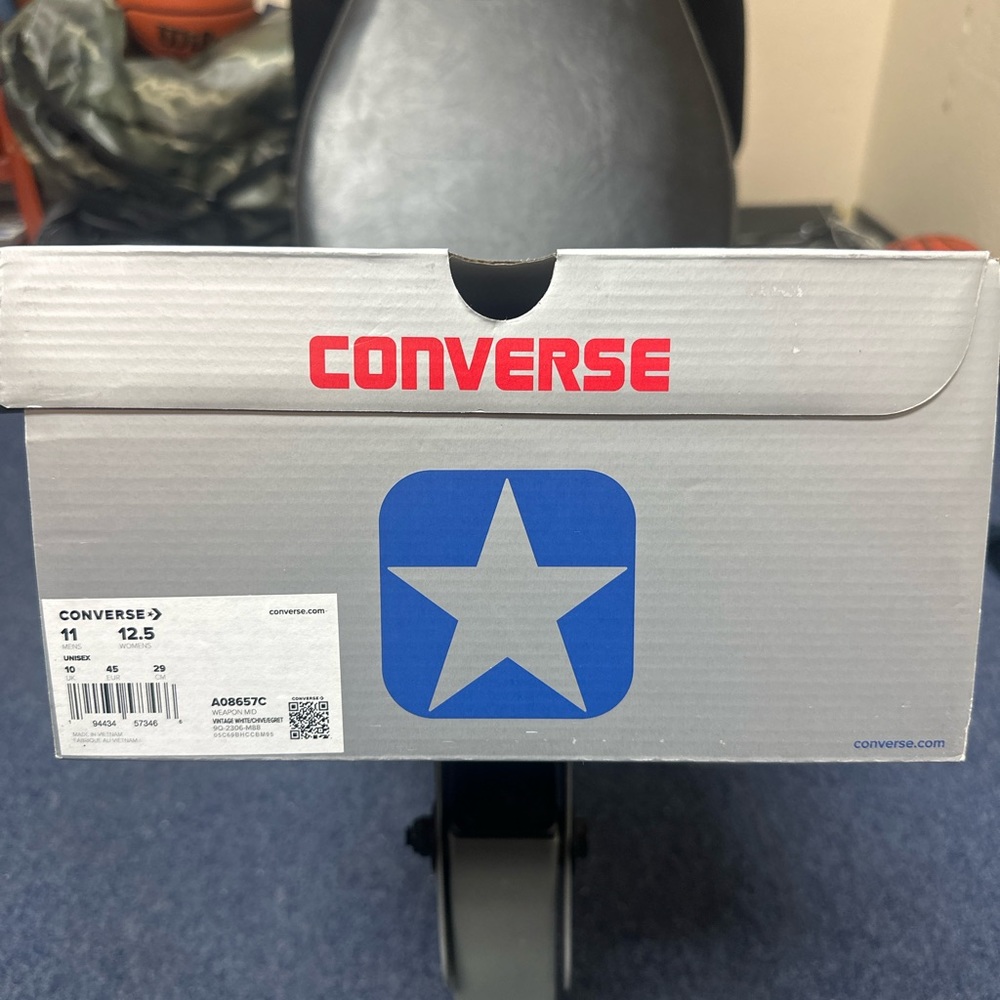 Undefeated Converse Weapons mid - Picture 10 of 10